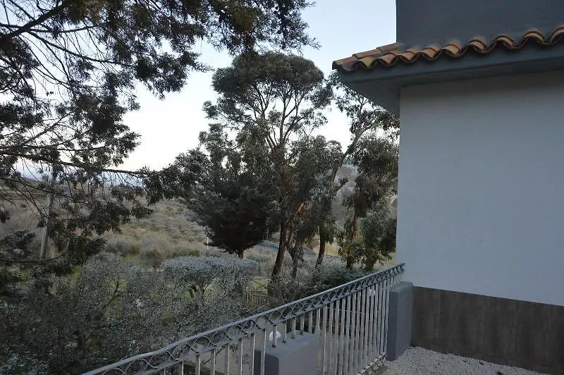 B&B Maison Blanche Кальтаджироне